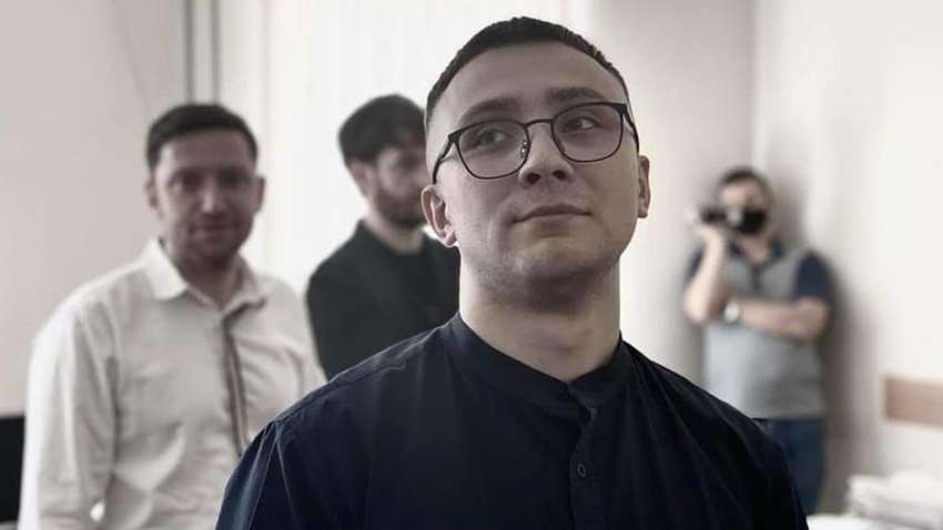Зеленский предлагал Стерненко должность в правоохранительных органах – адвокат