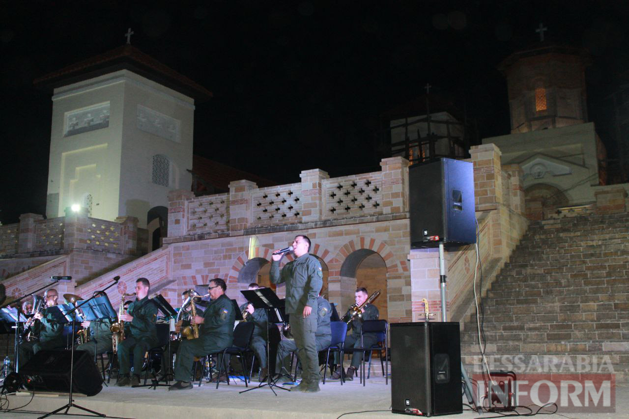 Длямешканців Арцизу благодійний концерт зіграв військовий оркестр Нацгвардії України. Скільки задоначено