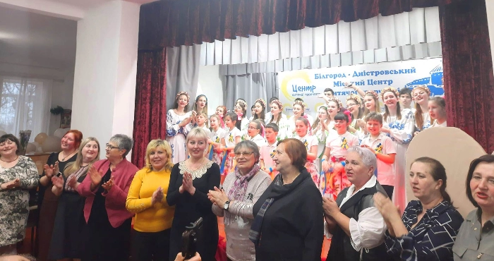 У Білгороді-Дністровському пройшла вітально-концертна програма «Разом з мамою для ЗСУ»