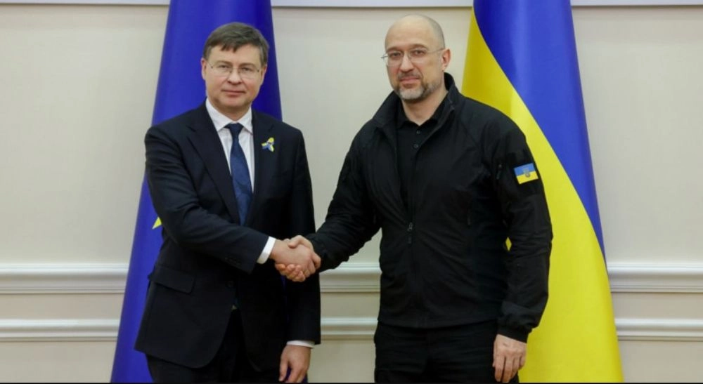 ЄС планує виділити у цьому році 21 млрд євро військової підтримки Україні - віце-президент Єврокомісії Домбровскіс