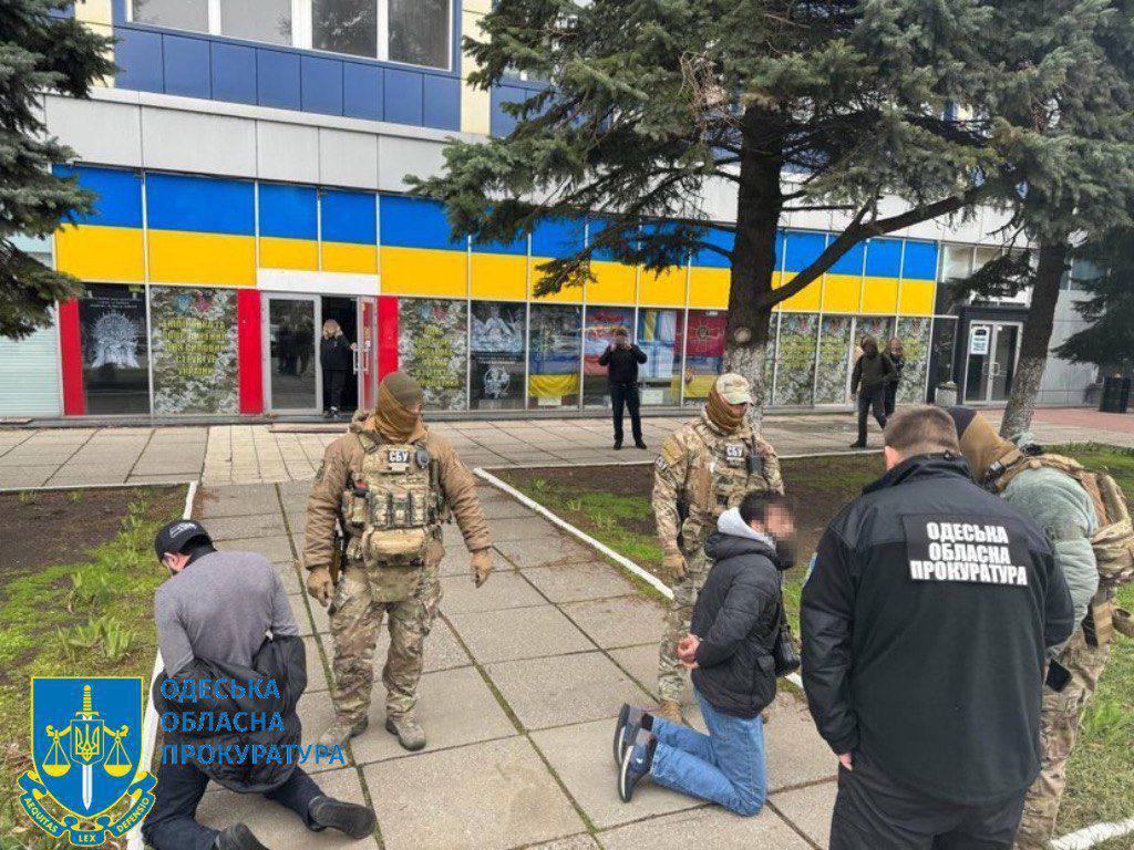 В Одесі два брати-іноземці працювали на ФСБ в очікуванні посад в окупаційній владі, у тому числі — мера (фото, відео) «фото»