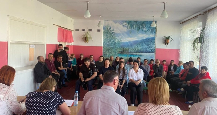 У Роздільнянській громаді відбулися громадські слухання щодо ліквідації Бецилівської гімназії