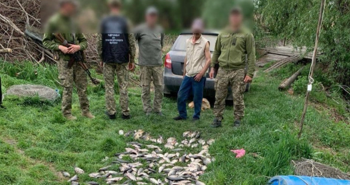 Заробіток на мільйон: Білгород-Дністровські прикордонники виявили браконьєра з уловом риби